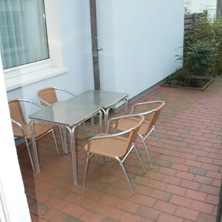 Sander-hus Sanderhus Backbord